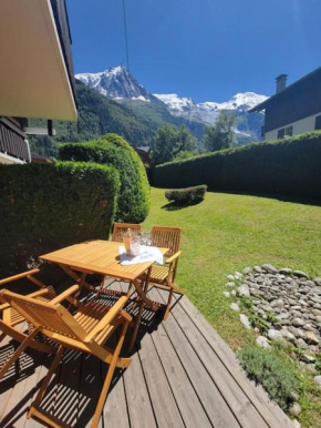 Chamonix Garden Flat with a View of Mont-Blanc - Référence XEPKMM